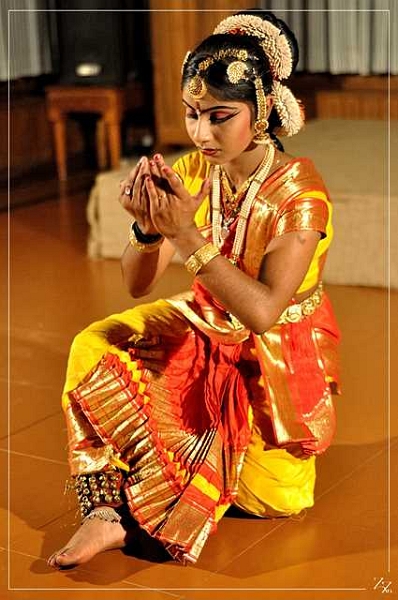 50967 Bharata Natyam 01-2014 (Zz) (Copier).jpg